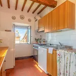 2 Bedroom Stunning In *